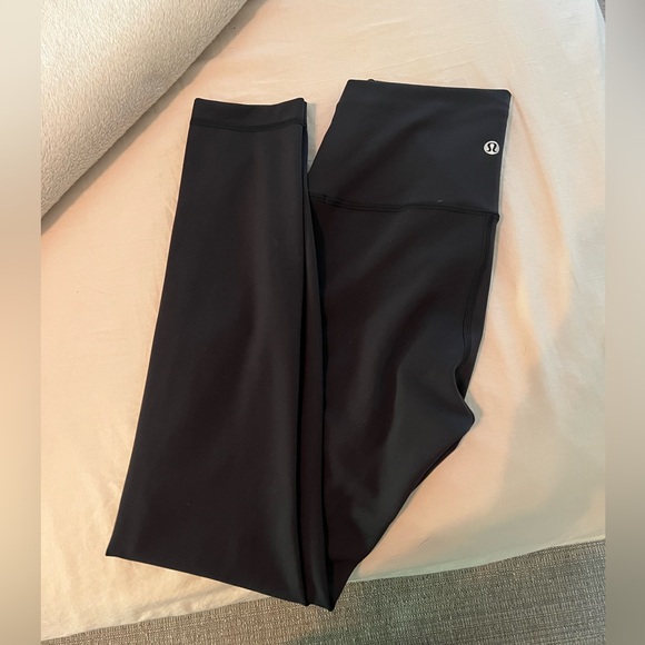 Wunder Train Lululemon leggings 25” - Picture 3 of 3